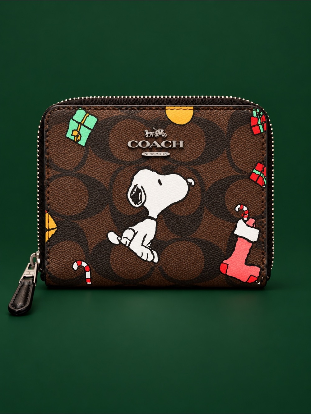 COACH x Peanuts Snoopy Presents Holiday Zip Wallet CE708 Rare Limited Edition